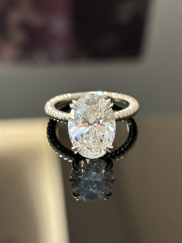 Timeless & Elegant 5Ct Oval Diamond Ring