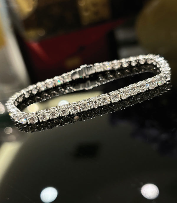 Elegant Round Diamond Tennis Bracelet