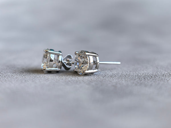 10ct Oval Lab Grown Diamond Three Stone Ring